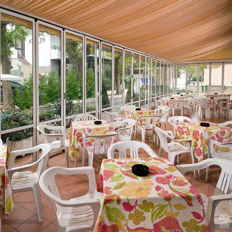 Hotel Granada Каттолика Экстерьер фото