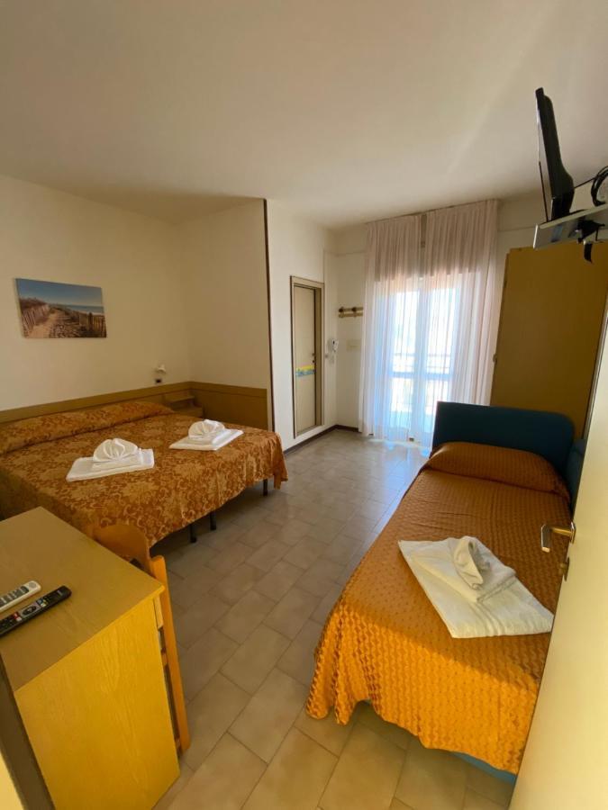 Hotel Granada Каттолика Экстерьер фото