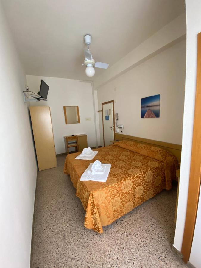 Hotel Granada Каттолика Экстерьер фото