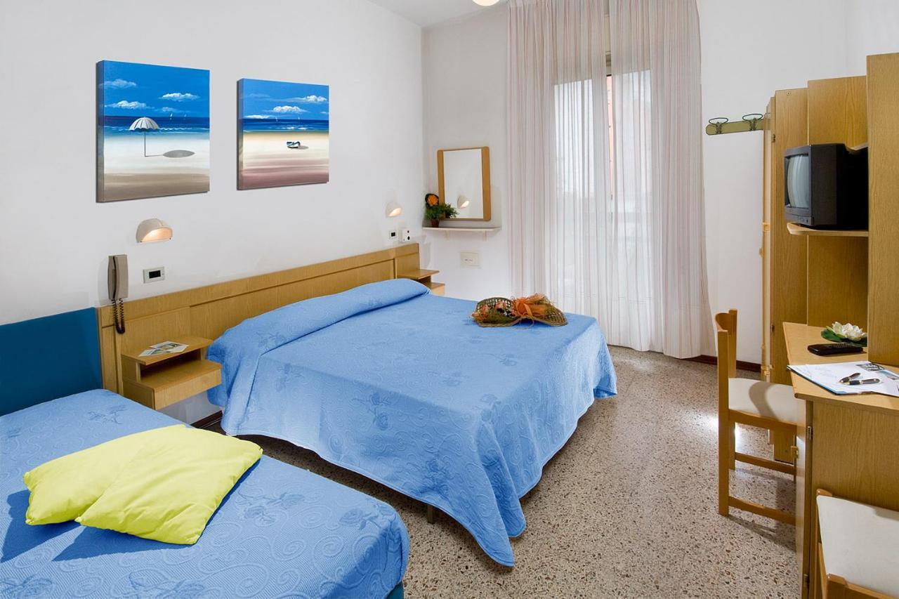 Hotel Granada Каттолика Экстерьер фото