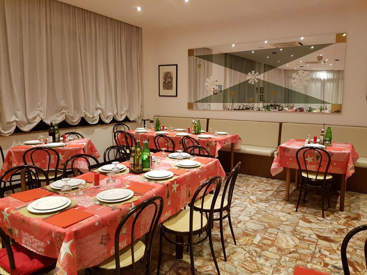 Hotel Granada Каттолика Экстерьер фото